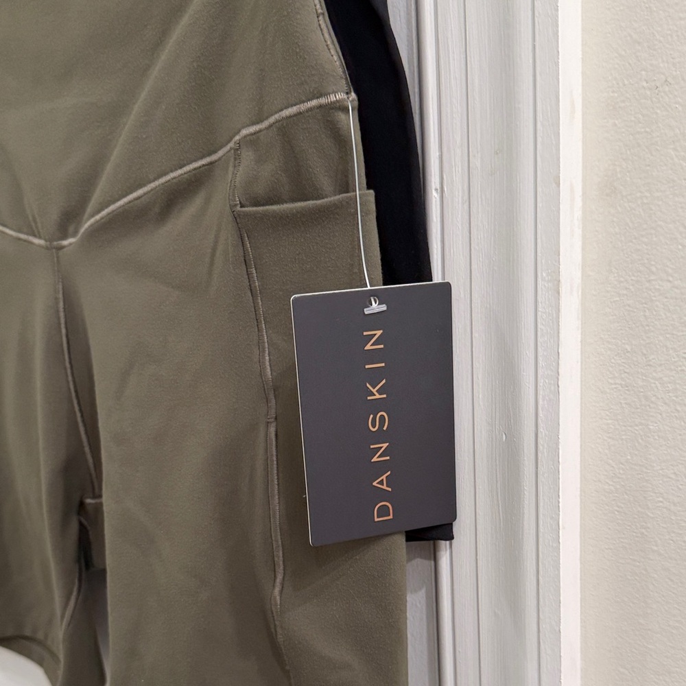 Danskin 2-Pack Motivate Bike Shorts (Black Salt & Army Green) - Size Small / P/P - Picture 7 of 11